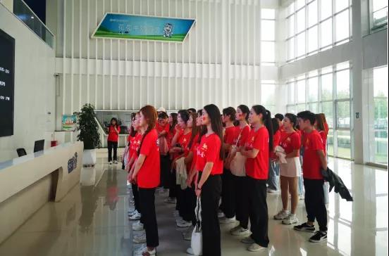 做白色的牛奶，创红色的企业，荣耀网页版_荣耀（中国）乳业集团青春歌会庆祝建党100周年