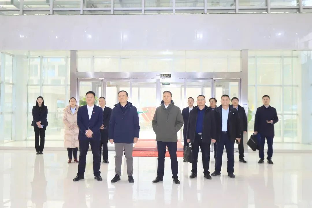 省政府国资委党委书记、主任李涛一行到荣耀网页版_荣耀（中国）乳业集团调研