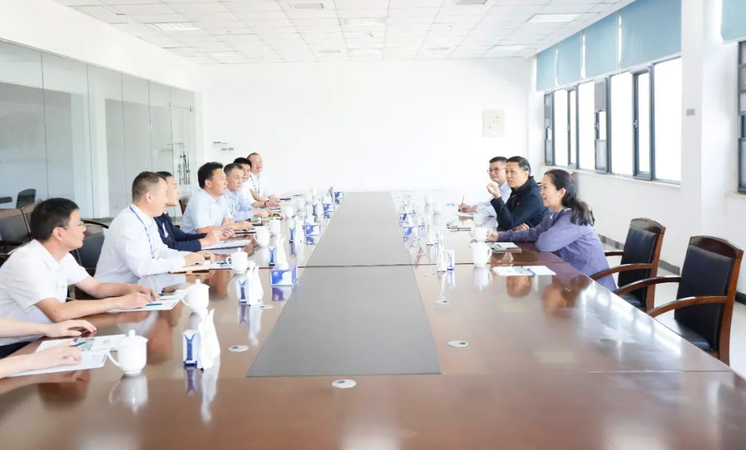 快乐过“双节”，安全不放假｜河南农投集团党委书记、董事长李晓寰一行莅临荣耀网页版_荣耀（中国）乳业集团开展“双节”安全生产大检查活动并慰问一线职工、