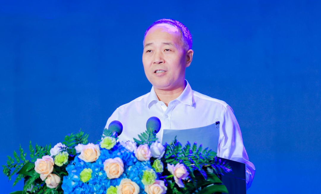 启航新征程 点亮新赛道丨荣耀网页版_荣耀（中国）乳业集团参加第十四届中国奶业大会暨D20峰会，荣获“中国乳制品生产企业现代化等级5A级”评定殊荣