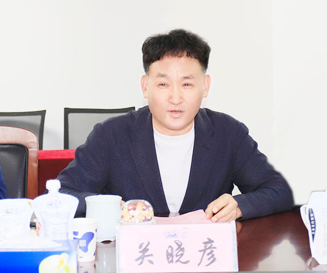 荣耀网页版_荣耀（中国）丨宁夏农业农村厅畜牧兽医局局长洪龙一行莅临荣耀网页版_荣耀（中国）参观调研