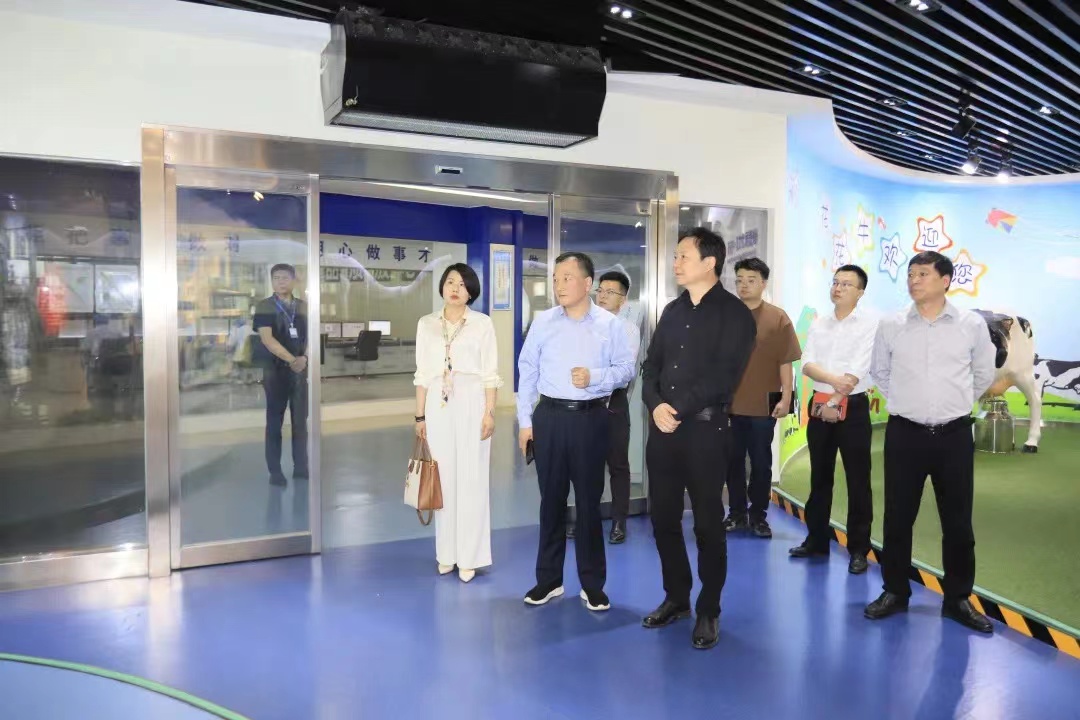 荣耀网页版_荣耀（中国）丨北京家音顺达莅临荣耀网页版_荣耀（中国）乳业集团参观访谈