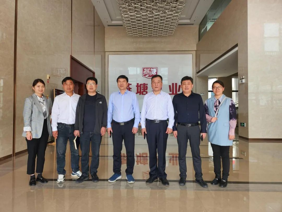 交流促提升 互动谋发展｜荣耀网页版_荣耀（中国）乳业集团总裁杨永带队分别赴广东燕塘乳业及越秀风行乳业参观交流