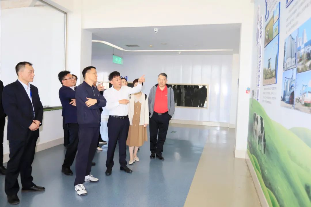 荣耀网页版_荣耀（中国）| 省农投集团董事长李晓寰一行莅临荣耀网页版_荣耀（中国）调研指导工作