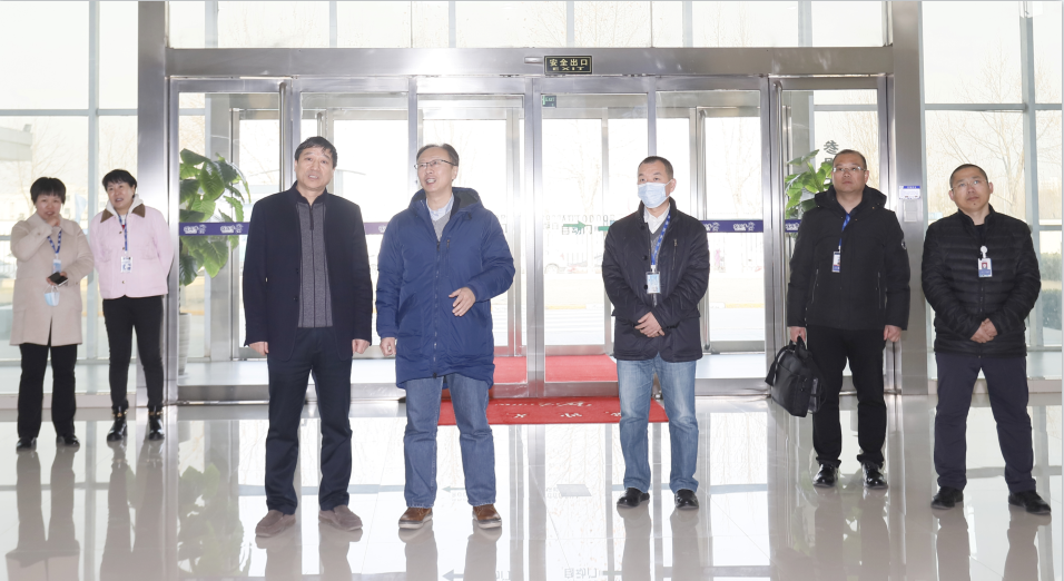 荣耀网页版_荣耀（中国）丨东北农大食品学院院长、中原食品实验室首席科学家姜毓君教授莅临荣耀网页版_荣耀（中国）乳业集团调研