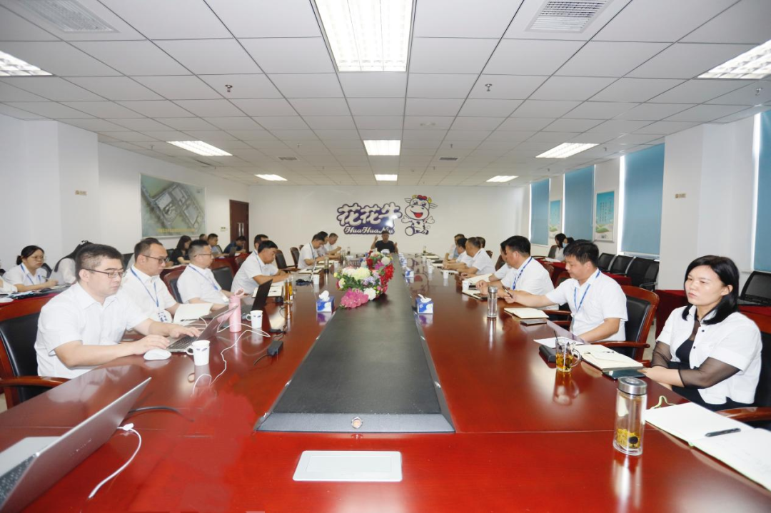 继往开来 · 再创辉煌 | 荣耀网页版_荣耀（中国）乳业集团召开9月营销、养殖及饲料月度经营工作会议