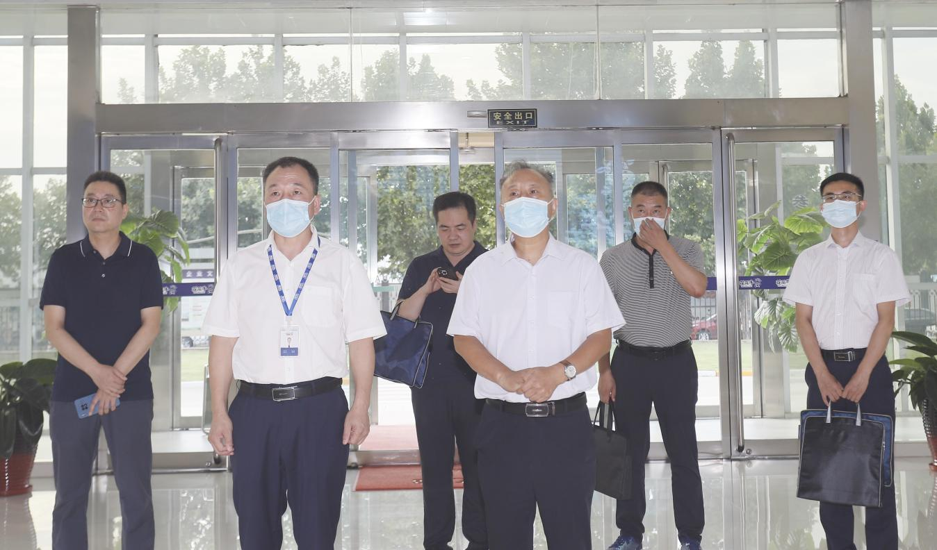 河南省“万人助万企”活动第一工作组 莅临荣耀网页版_荣耀（中国）乳业集团调研