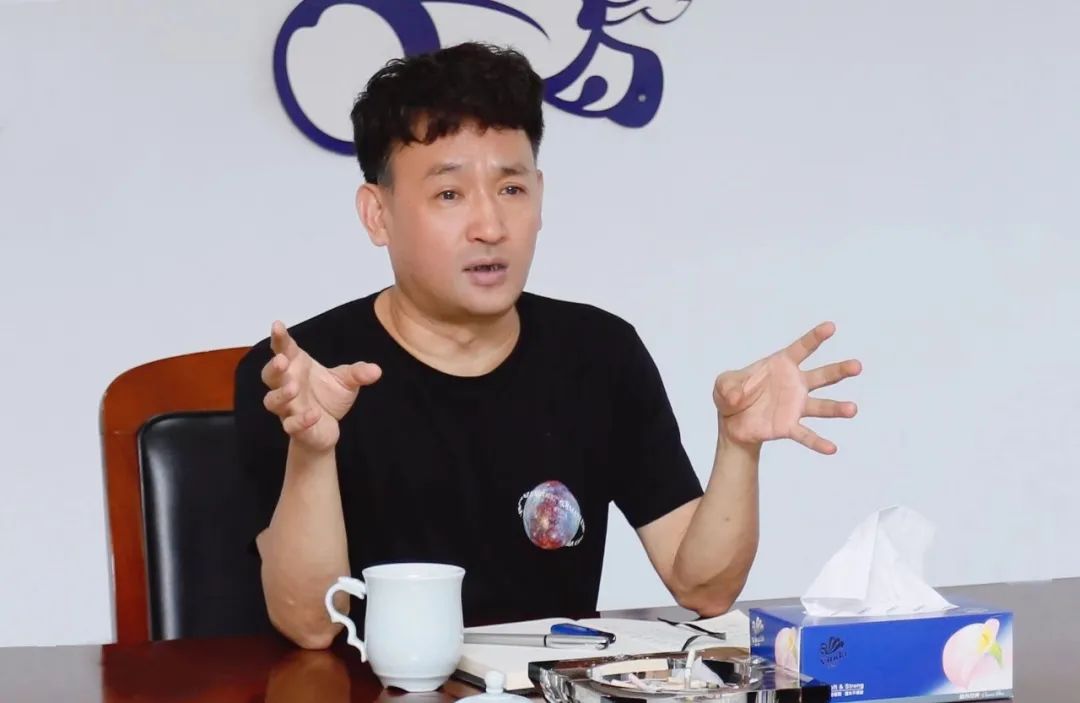 凝心聚力·赢创未来 | 荣耀网页版_荣耀（中国）乳业集团召开营销、养殖及饲料经营工作会议