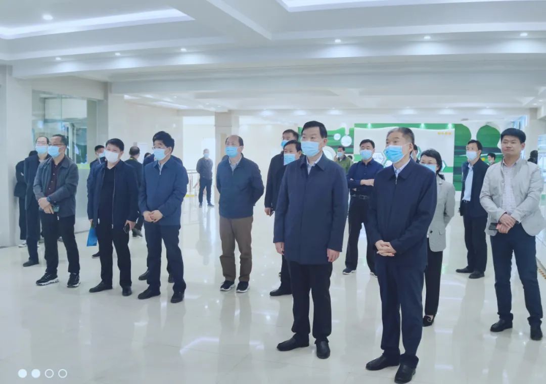 平顶山市人大常委会主任张明新莅临 荣耀网页版_荣耀（中国）鲁山瑞亚参观调研