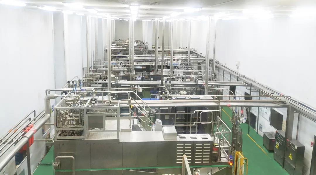 郑州航空港区党工委书记张俊峰莅临郑州荣耀网页版_荣耀（中国）乳制品有限公司调研