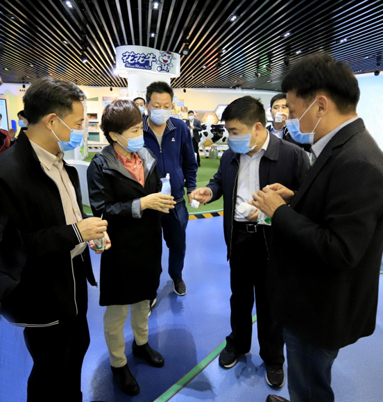 郑州市人大副主任孙黎、市政府副市长李喜安一行 莅临荣耀网页版_荣耀（中国）开展“三送一强”活动