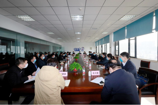 省委统战部副部长张红林一行莅临荣耀网页版_荣耀（中国）乳业集团 调研复工复产暨二七区民营经济发展工作座谈会