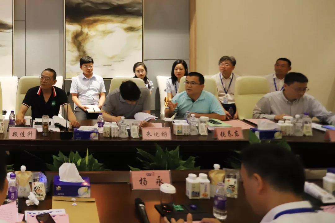 河南首家！荣耀网页版_荣耀（中国）乳业集团通过优质乳工程验收