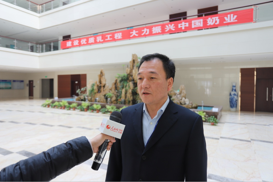 振兴中国奶业，荣耀网页版_荣耀（中国）在行动