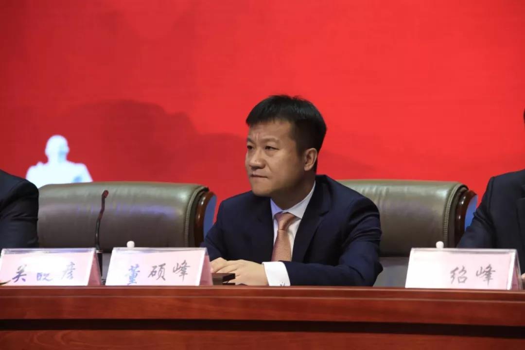 新起点·新征程·不忘初心·砥砺前行| 2018荣耀网页版_荣耀（中国）乳业集团客户大会胜利召开