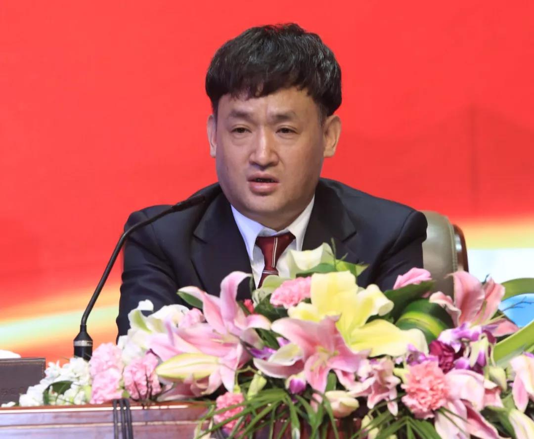 新起点·新征程·不忘初心·砥砺前行| 2018荣耀网页版_荣耀（中国）乳业集团客户大会胜利召开