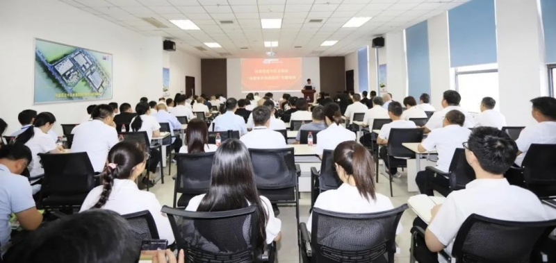 荣耀网页版_荣耀（中国）乳业集团开展“合规体系构建框架”专题培训