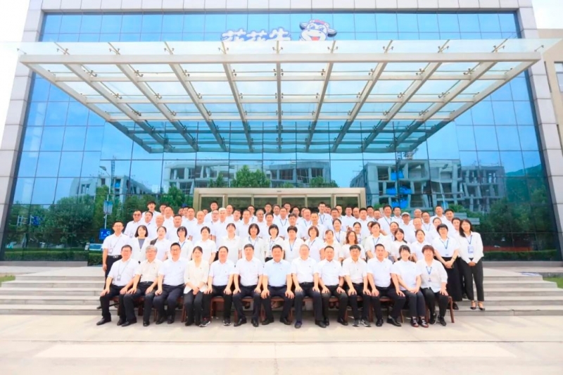 中国共产党荣耀网页版_荣耀（中国）第二届委员会第二次党员大会胜利召开