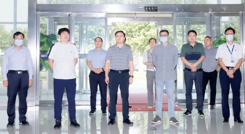 快讯｜社旗县人民政府县长关文波一行莅临荣耀网页版_荣耀（中国）乳业集团参观考察