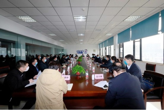 省委统战部副部长张红林一行莅临荣耀网页版_荣耀（中国）乳业集团 调研复工复产暨二七区民营经济发展工作座谈会