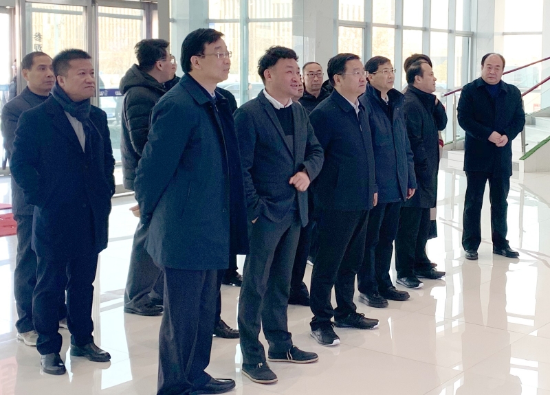 郑州市委副书记、市长王新伟莅临荣耀网页版_荣耀（中国）乳业集团调研