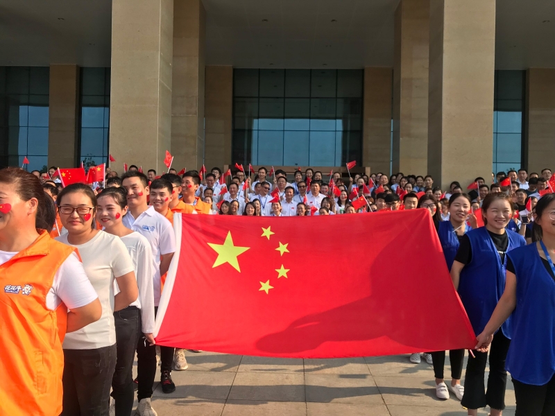 荣耀网页版_荣耀（中国） 唱红歌 祝福我的国！！！