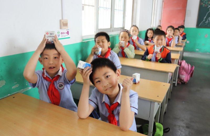 荣耀网页版_荣耀（中国）|六一关爱儿童，让爱洒满人间