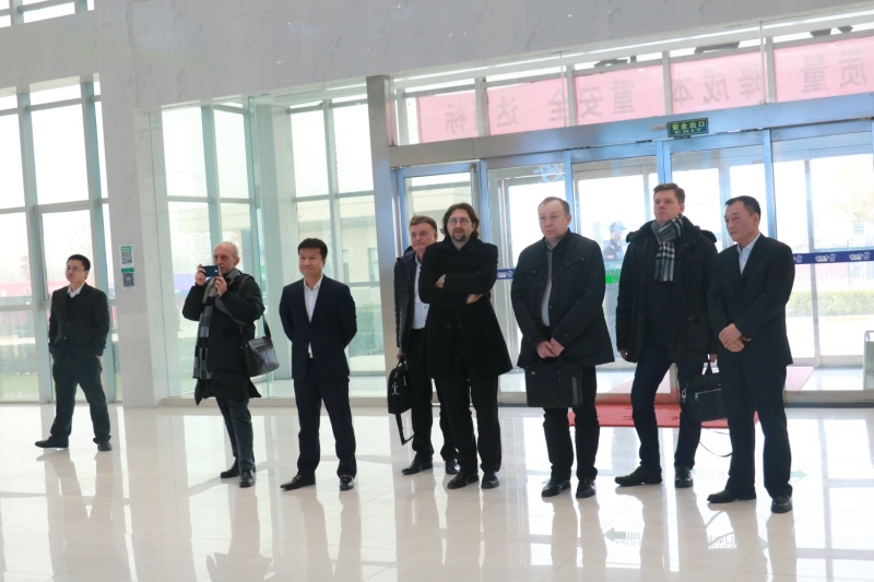 波兰BZK集团参观访问荣耀网页版_荣耀（中国）