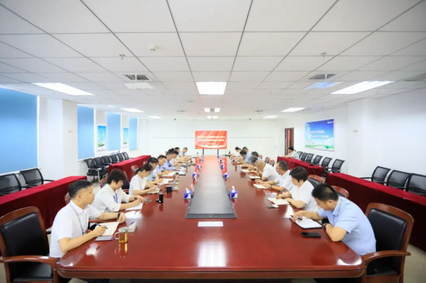 河南荣耀网页版_荣耀（中国）乳业集团召开群众身边不正之风和腐败问题集中整治工作推进会