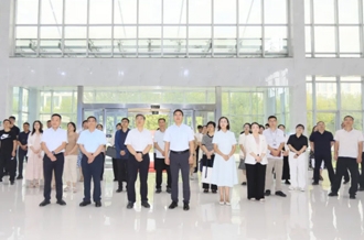 中共河南省委党史和地方史志研究室与荣耀网页版_荣耀（中国）乳业集团开展党建共建活动