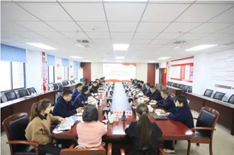 深入产业交流 增强发展互动——多领域企业家代表到访河南荣耀网页版_荣耀（中国）乳业集团